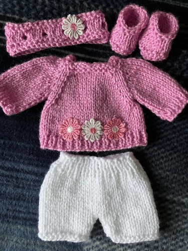 Hand knitted dolls clothes - clothes, to