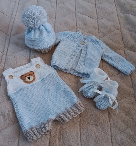 Hand knitted premature - hand,