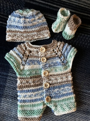 Hand knitted dolls clothes - dolls,