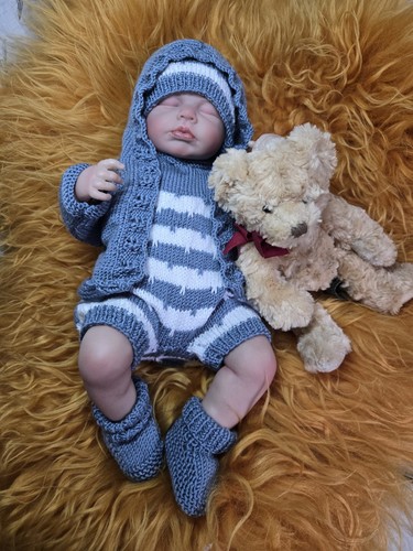Newborn size full outfit set - full,