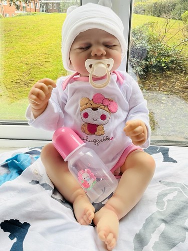 Bnwt reborn baby girl doll - bnwt,